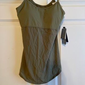 Olive Under Armour StudioLux Tank size M. NWT.